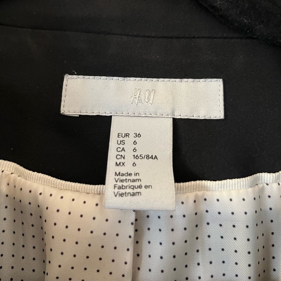 H&M Black Blazer - Picture 6 of 9